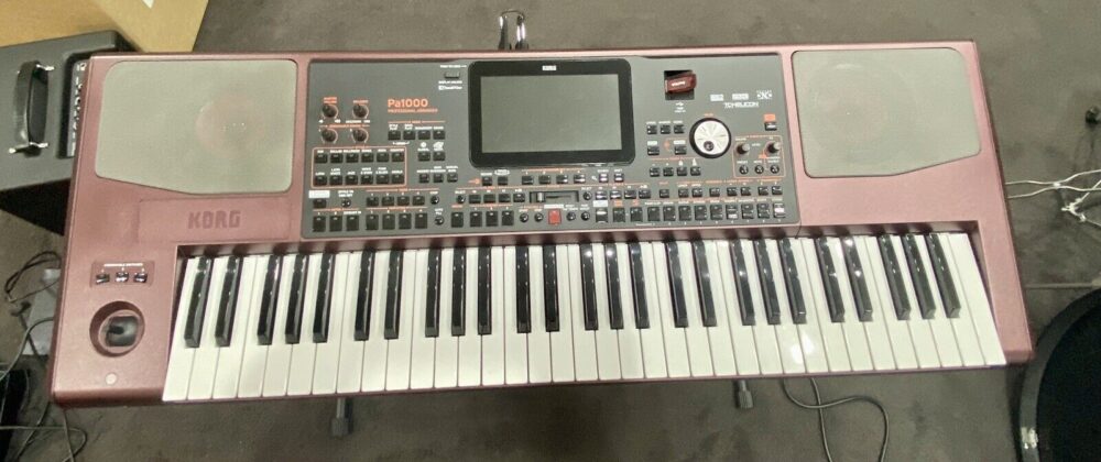 Korg PA1000 61-Note Performance Arranger Keyboard