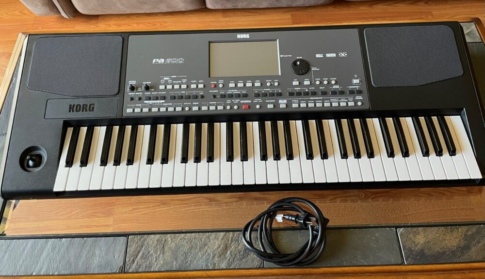 Korg Pa600 Loaded w/ factory and Mexican styles