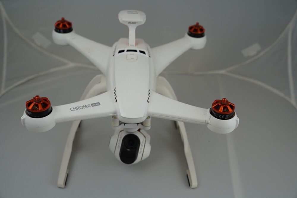 BLADE Chroma Camera Drone with CGO3-GB 4K Camera & ST-10+ Ground Station (RTF) - Image 3