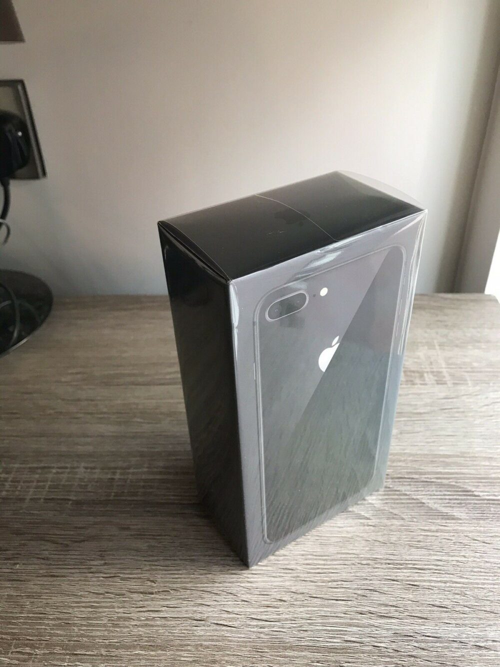 Apple iPhone 8 Plus, 256GB - Unlocked