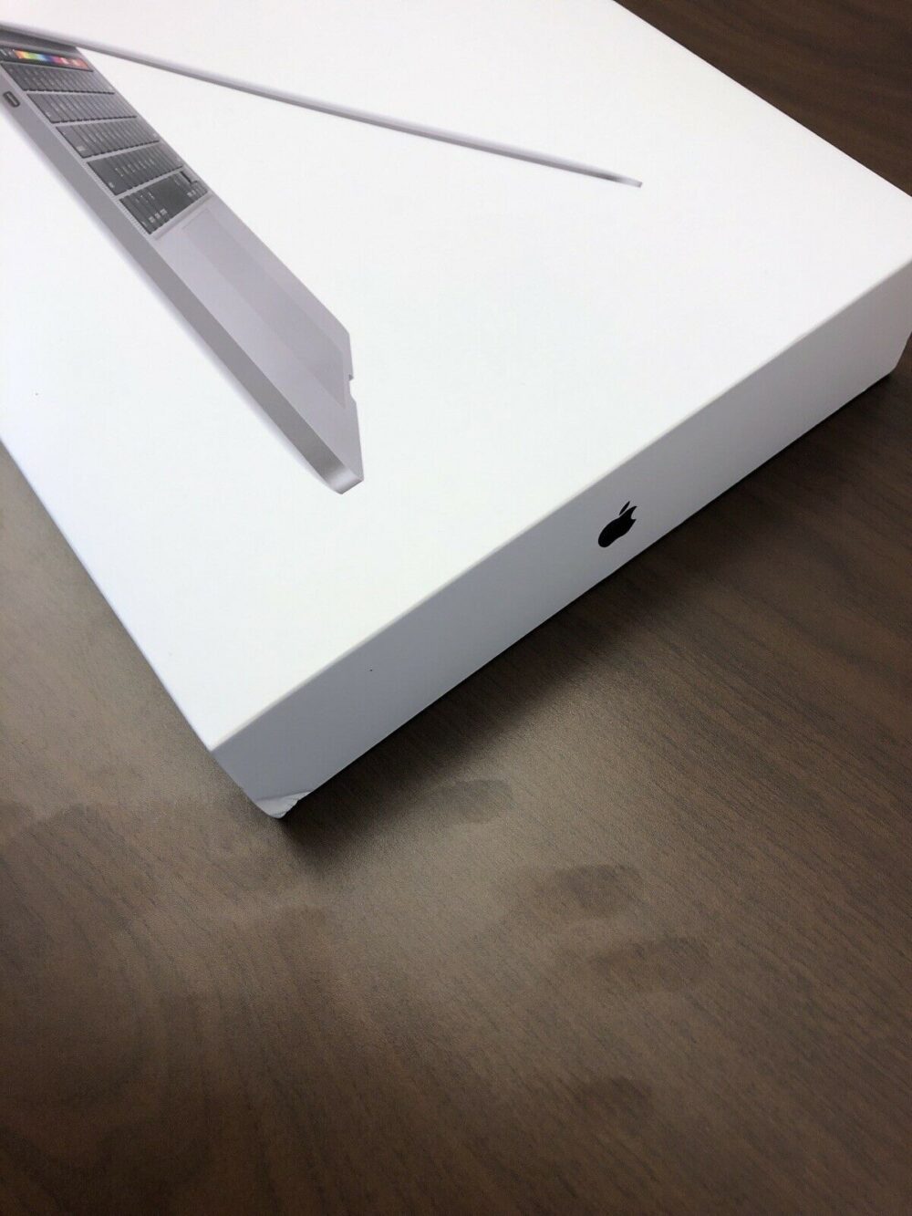 Apple 13.3" MacBook Pro with Retina Display (Mid 2020)
