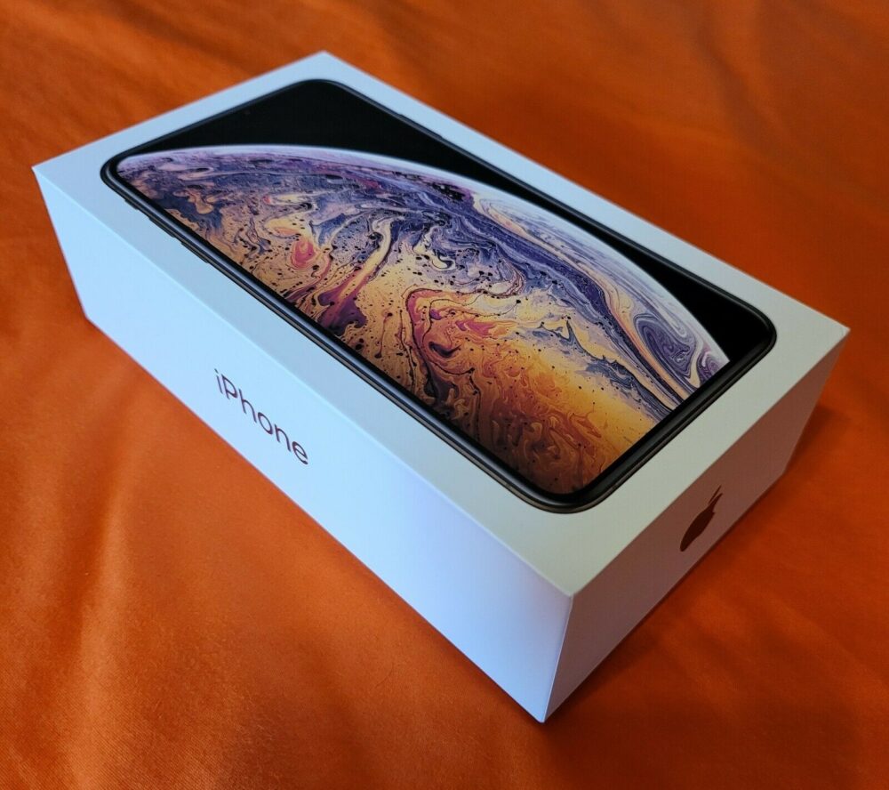 Apple iPhone Xs Max – Fully Unlocked