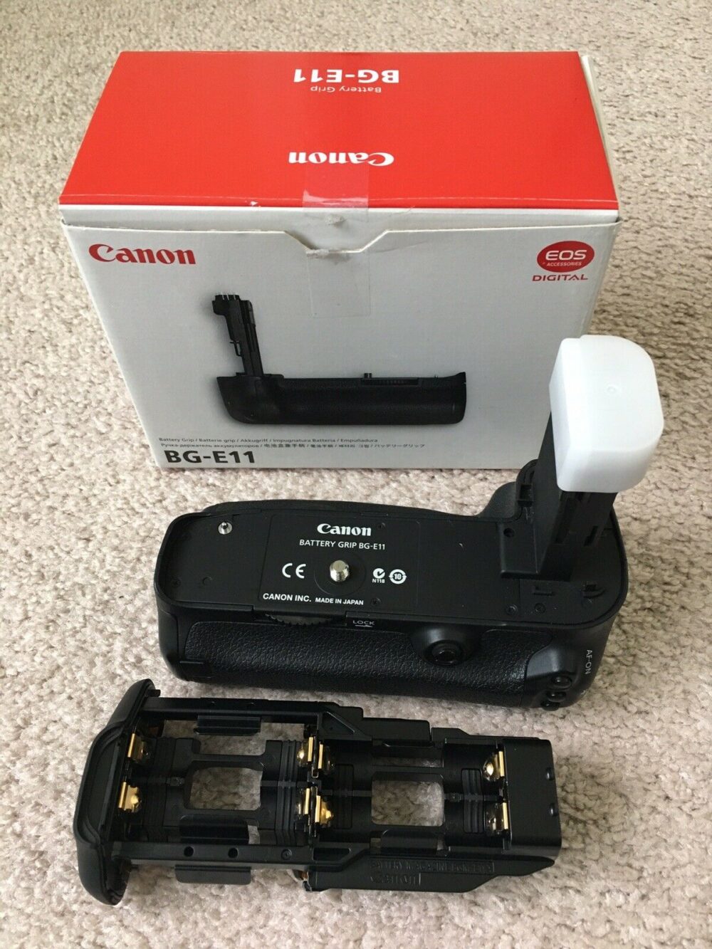 Canon EOS 5D Mark III DSLR Camera with 24-105mm Lens - Image 3