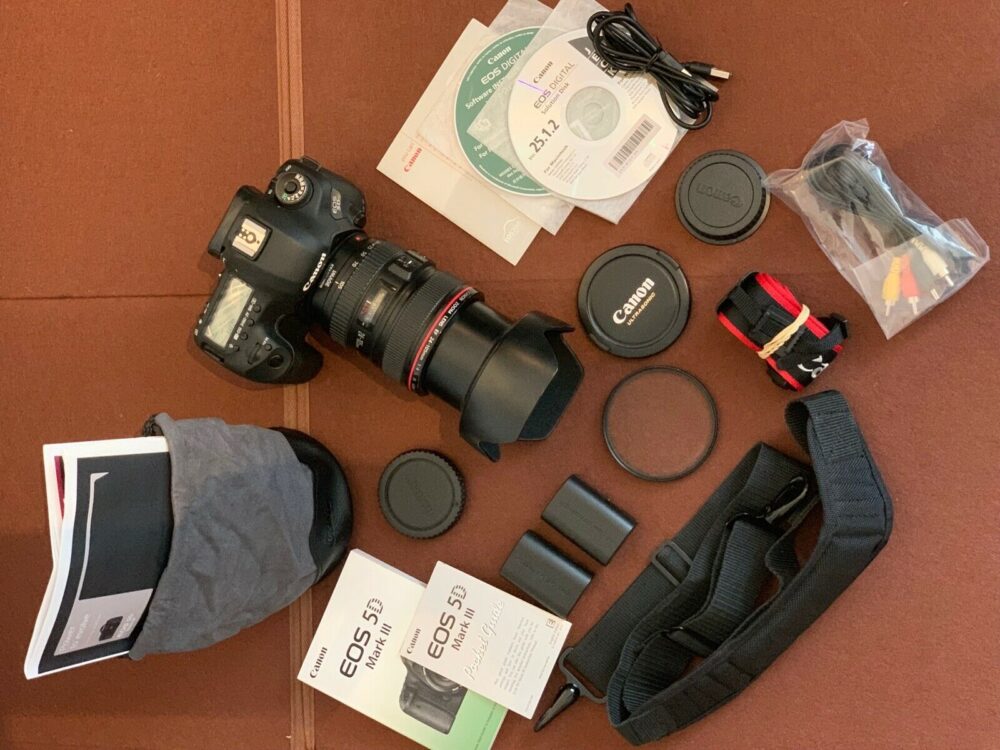 Canon EOS 5D Mark III DSLR Camera with 24-105mm Lens - Image 2