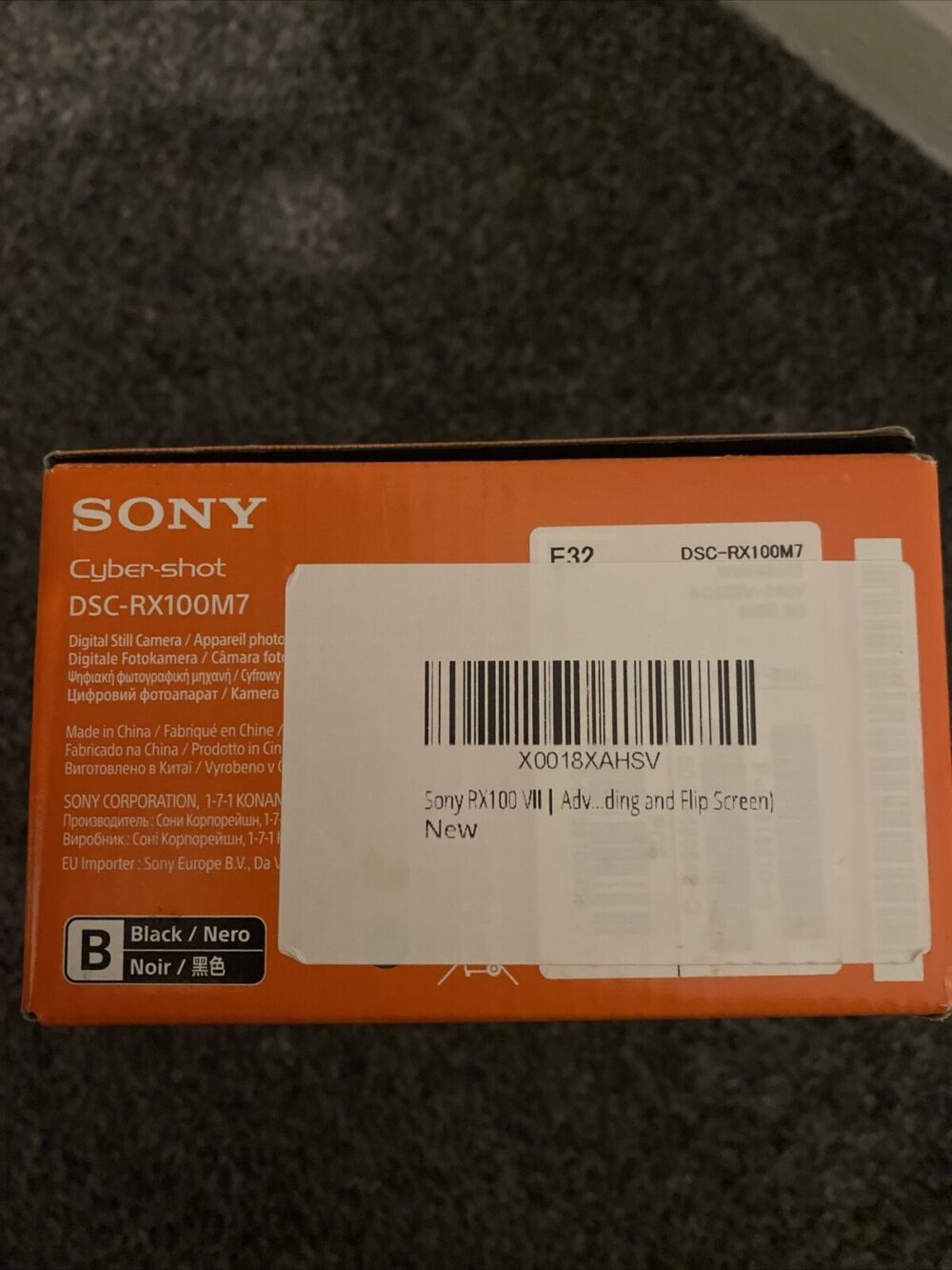 Sony Cyber-shot DSC-RX100 VII Digital Camera Accessory Kit - Image 3